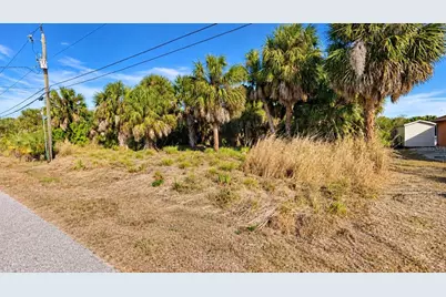 18034 Avonsdale Circle, Port Charlotte, FL 33948 - Photo 2