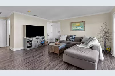 5202 Beach Drive SE #D, Saint Petersburg, FL 33705 - Photo 10