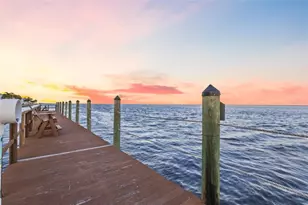 5202 Beach Dr SE, Saint Petersburg, FL 33705 - Photo 24