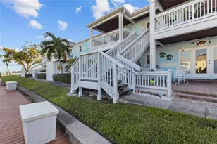 5202 Beach Dr SE, Saint Petersburg, FL 33705 - Photo 2