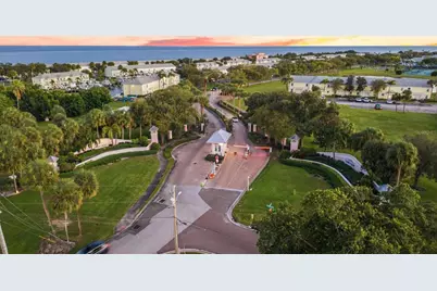5202 Beach Drive SE #D, Saint Petersburg, FL 33705 - Photo 52