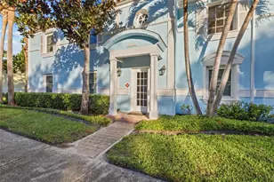 5202 Beach Dr SE, Saint Petersburg, FL 33705 - Photo 4