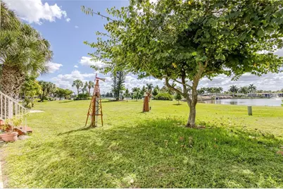 2100 Kings Highway #16, Port Charlotte, FL 33980 - Photo 20