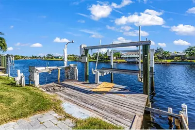 311 W Tarpon Boulevard NW, Port Charlotte, FL 33952 - Photo 6