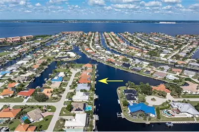 140 Bayshore Court, Punta Gorda, FL 33950 - Photo 2