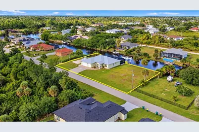 13662 Begonia Circle, Port Charlotte, FL 33981 - Photo 4