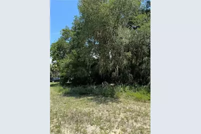 561 NE 13th Terrace, Crystal River, FL 34428 - Photo 2