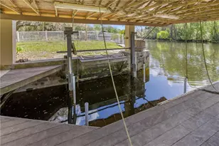 4817 Riverside Dr, Yankeetown, FL 34498 - Photo 16