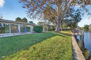 11340 W Bayshore Dr, Crystal River, FL 34429 - Photo 1
