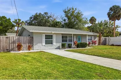 547 NW 9th Avenue, Crystal River, FL 34428 - Photo 8