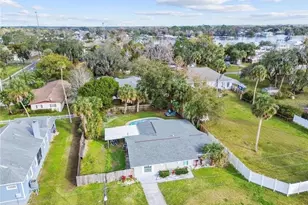 547 NW 9th Ave, Crystal River, FL 34428 - Photo 4