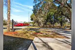 110 NE Crystal St, Crystal River, FL 34428 - Photo 6