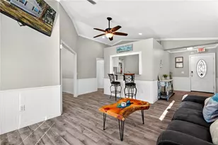 110 NE Crystal St, Crystal River, FL 34428 - Photo 10