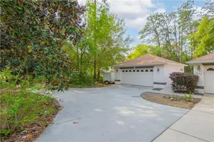 1256 W Sphere Pl, Beverly Hills, FL 34465 - Photo 2
