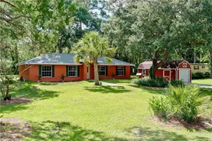 130 N Hawthorne Dr, Inglis, FL 34449 - Photo 2