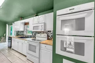 130 N Hawthorne Dr, Inglis, FL 34449 - Photo 40