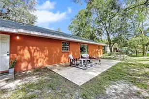 130 N Hawthorne Dr, Inglis, FL 34449 - Photo 10