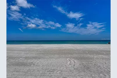 1540 Gulf Boulevard #304, Clearwater, FL 33767 - Photo 4