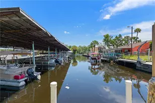 10256 W Halls River Rd, Homosassa, FL 34448 - Photo 4