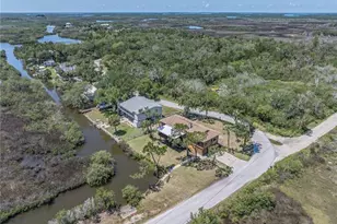 1517 S Fishcreek Point, Crystal River, FL 34429 - Photo 2