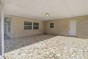 1163 SE 2nd St, Crystal River, FL 34429 - Photo 6