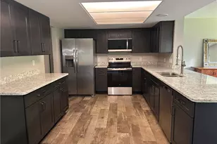 512 SE Paradise Point Rd, Crystal River, FL 34429 - Photo 60