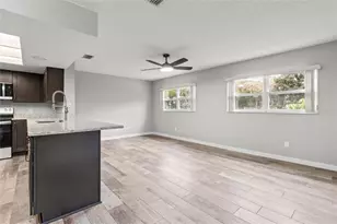 512 SE Paradise Point Rd, Crystal River, FL 34429 - Photo 24