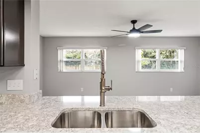 512 SE Paradise Point Road, Crystal River, FL 34429 - Photo 34