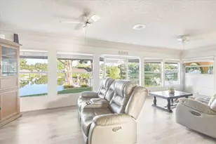 928 S Shad Terrace, Inverness, FL 34450 - Photo 6