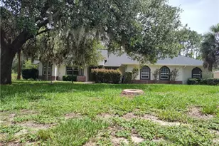 2905 W Beamwood Dr, Beverly Hills, FL 34465 - Photo 2