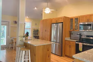 9433 S Great Oaks Dr, Floral City, FL 34436 - Photo 10
