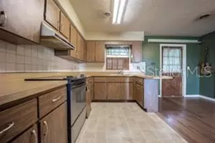 9701 E Warm Springs Ave, Coleman, FL 33521 - Photo 6