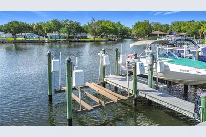 11025 W Harbor Watch Loop, Crystal River, FL 34428 - Photo 2