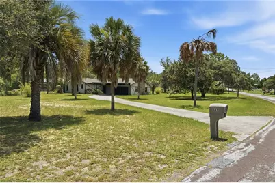 385 N Cornish Point, Lecanto, FL 34461 - Photo 2