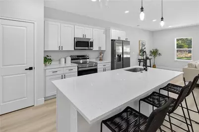 8002 N Maltese Drive, Dunnellon, FL 34433 - Photo 4