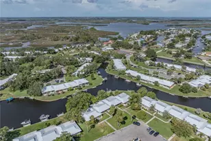 11255 W Bayshore Dr, Crystal River, FL 34429 - Photo 20