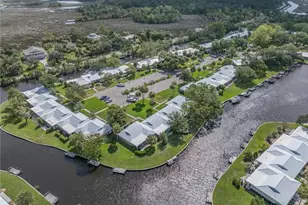 11255 W Bayshore Dr, Crystal River, FL 34429 - Photo 12