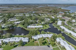 11255 W Bayshore Dr, Crystal River, FL 34429 - Photo 18