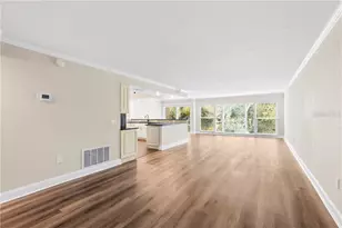 225 Country Club Dr, Largo, FL 33771 - Photo 4