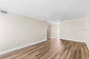 225 Country Club Dr, Largo, FL 33771 - Photo 28