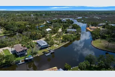 12046 W Gulf Breeze Court, Crystal River, FL 34429 - Photo 6