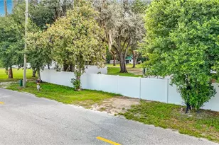 6708 16th St, Zephyrhills, FL 33542 - Photo 34