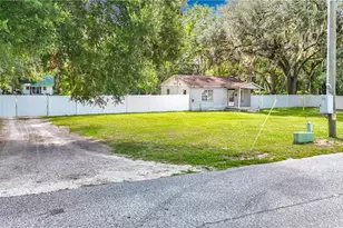6708 16th St, Zephyrhills, FL 33542 - Photo 8