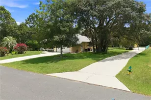 2168 W Begonia Dr, Beverly Hills, FL 34465 - Photo 10