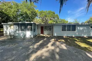 120 NW Magnolia Cir, Crystal River, FL 34428 - Photo 1
