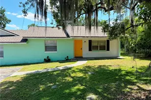 703 W Dampier St, Inverness, FL 34450 - Photo 2