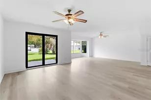 11555 W Bayshore Dr, Crystal River, FL 34429 - Photo 18
