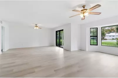 11555 W Bayshore Drive #112, Crystal River, FL 34429 - Photo 14