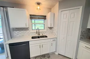 8960 N Athens Dr, Citrus Springs, FL 34433 - Photo 8