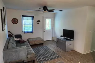 656 NE 11th St, Crystal River, FL 34428 - Photo 4